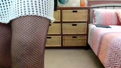 brisgee online show from June 15, 3:53 am