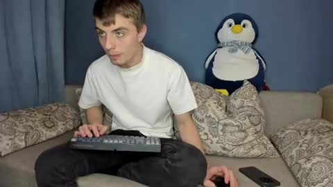 bristlebback online show from May 4, 4:03 pm