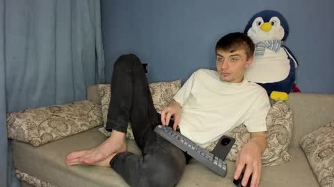 bristlebback online show from May 7, 4:01 pm