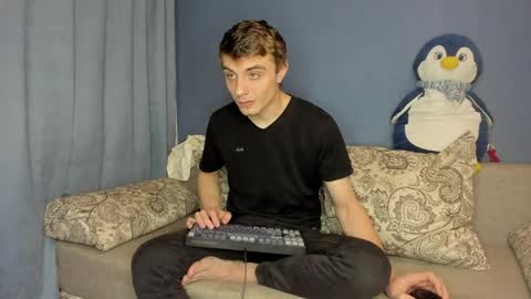 bristlebback online show from May 13, 4:48 pm