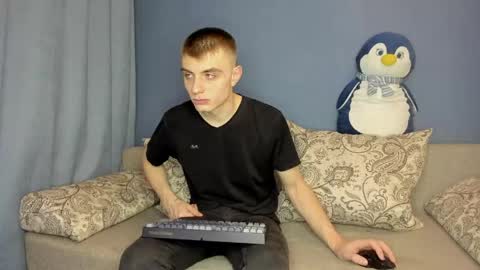 bristlebback online show from May 18, 4:13 pm