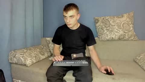 bristlebback online show from June 3, 4:12 pm