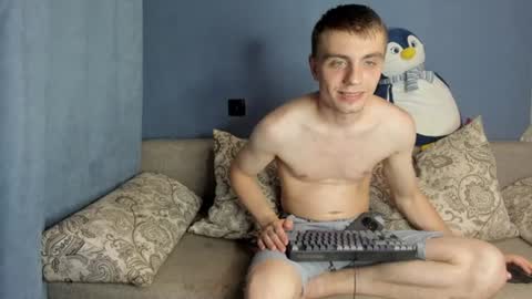 bristlebback online show from June 10, 5:01 pm