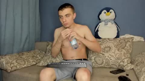 bristlebback online show from June 13, 4:27 pm