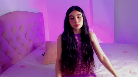 Snapshot of britany__lenox chatting on December 9, 6:12 am britany lenox online show from December 9, 6:12 am