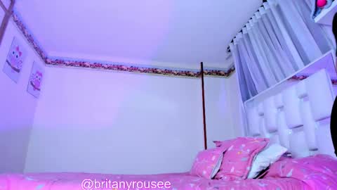 Emily online show from October 4, 8:29 pm