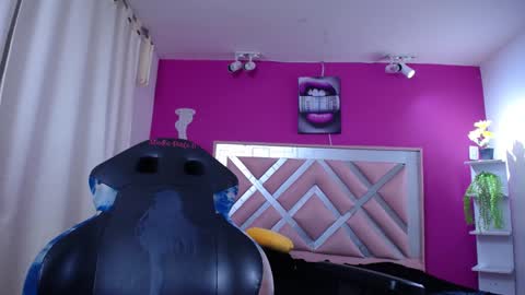 britany online show from December 24, 2:54 pm