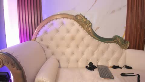 brithanysummer online show from November 13, 5:39 am