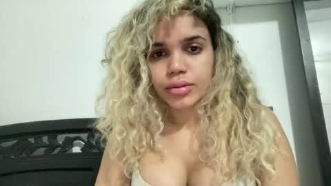 brithneysquirt online show from December 22, 1:02 am