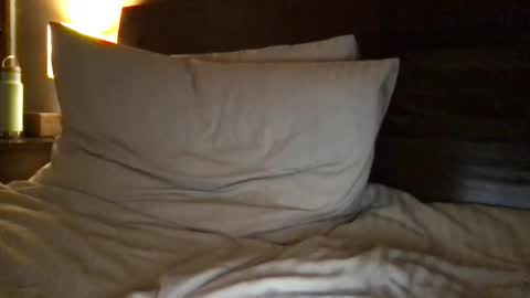 Snapshot of britishlad2019 chatting on April 17, 2:03 am britishlad2019 online show from April 17, 2:03 am