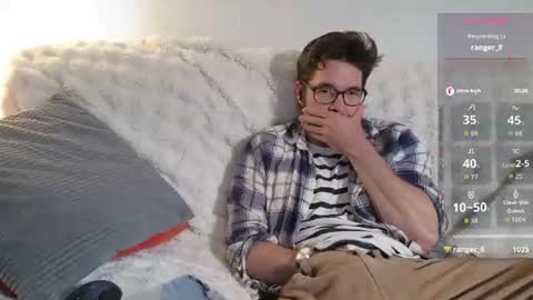 Snapshot of britishpoet chatting on June 10, 8:08 pm Callum online show from June 10, 8:08 pm