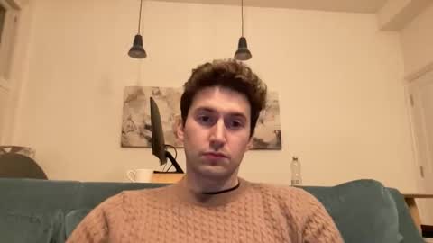 Snapshot of britishslutboy chatting on March 30, 10:33 pm britishslutboy online show from March 30, 10:33 pm