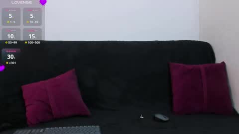 Snapshot of britney_rose13 chatting on June 1, 5:42 am britney rose online show from June 1, 5:42 am
