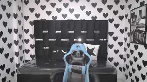 Britney  online show from February 27, 9:54 am