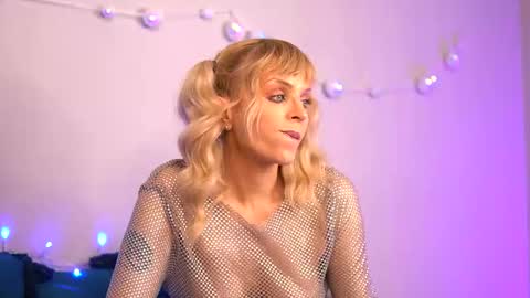 britneyhudson online show from November 26, 4:35 am