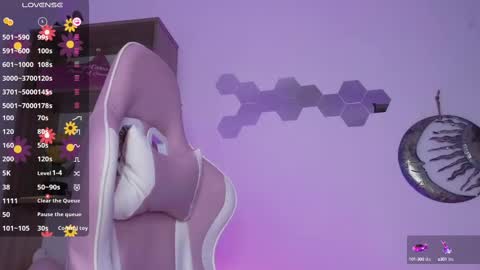 Snapshot of britt_grey chatting on February 24, 7:11 am britt grey online show from February 24, 7:11 am