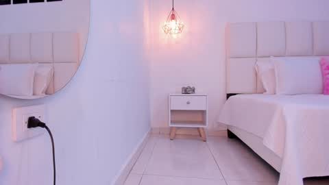   online show from December 13, 11:02 am