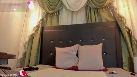 Snapshot of brittany_williams_ chatting on July 28, 12:34 pm online show from July 28, 12:34 pm