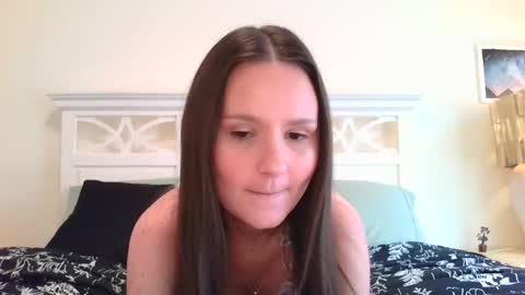 Snapshot of brittbratt24 chatting on April 24, 5:26 pm Britt online show from April 24, 5:26 pm