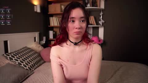 Snapshot of britthe chatting on November 12, 11:43 am Lina online show from November 12, 11:43 am