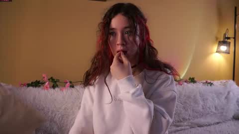 Snapshot of britthe chatting on July 4, 3:18 pm Lina online show from July 4, 3:18 pm
