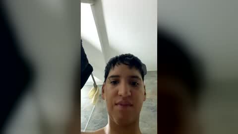 Snapshot of brixnnn chatting on July 9, 3:49 pm brixnnn online show from July 9, 3:49 pm