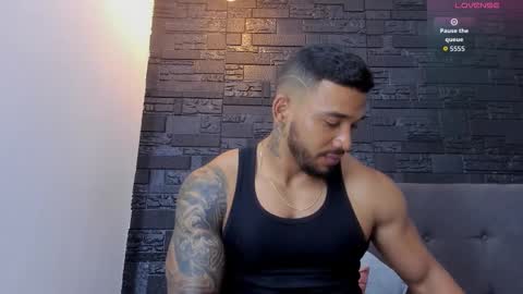 brock_hurn online show from November 15, 9:43 pm