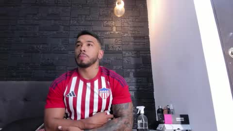 brock_hurn online show from November 23, 8:19 pm