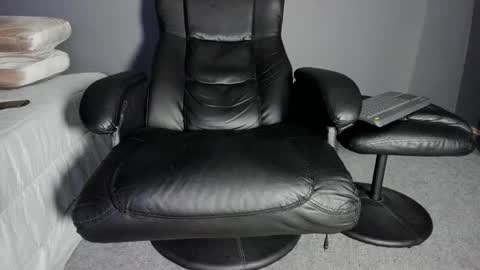 brockhurn_ online show from April 28, 2:27 am