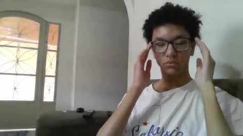 Snapshot of brocklow chatting on December 9, 12:40 pm Derek Richard online show from December 9, 12:40 pm