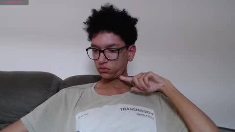 Snapshot of brocklow chatting on March 5, 3:40 pm Derek Richard online show from March 5, 3:40 pm