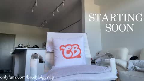 Snapshot of brodybiggs chatting on July 5, 8:38 pm Brody Biggs online show from July 5, 8:38 pm