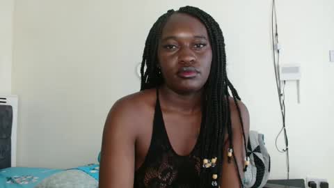 Snapshot of broken_haloo chatting on May 9, 7:24 am broken_haloo online show from May 9, 7:24 am
