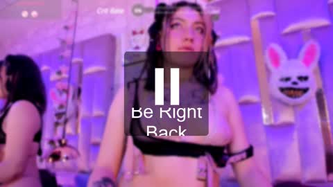 Snapshot of broklin_white23 chatting on February 28, 4:42 pm     online show from February 28, 4:42 pm