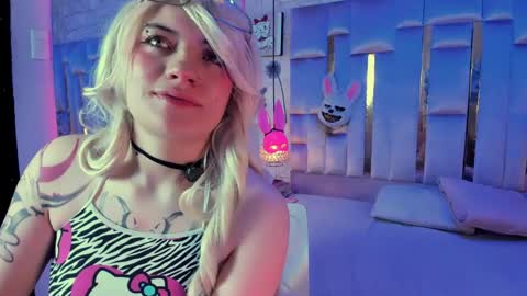     online show from April 27, 3:43 pm