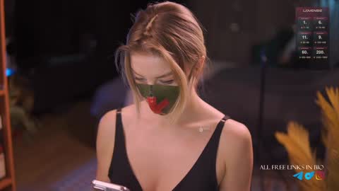 Snapshot of bronnica chatting on December 5, 4:55 pm Anna online show from December 5, 4:55 pm