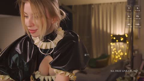 Snapshot of bronnica chatting on December 14, 6:20 pm Anna online show from December 14, 6:20 pm