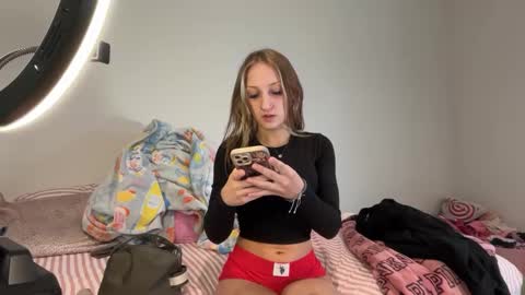 Snapshot of brookepatterson chatting on September 9, 6:18 pm brookepatterson online show from September 9, 6:18 pm