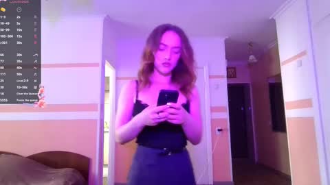 Snapshot of brookezantow chatting on June 1, 11:23 am Lina online show from June 1, 11:23 am