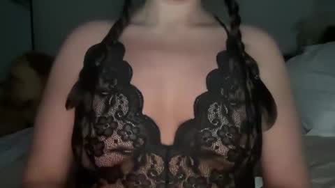 Snapshot of brookiex96 chatting on January 17, 1:25 am Brookie online show from January 17, 1:25 am