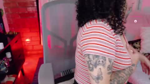 Snapshot of broonte chatting on May 15, 11:23 pm Miss online show from May 15, 11:23 pm
