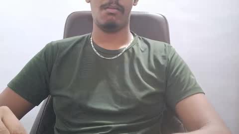 brownguy2505 online show from December 15, 11:03 am