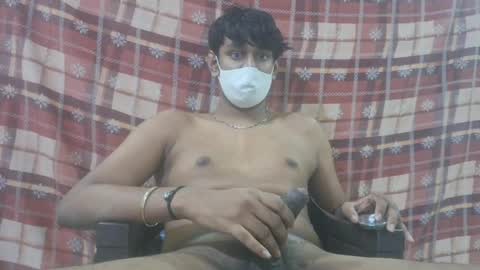 brownguy2505 online show from July 30, 6:18 pm
