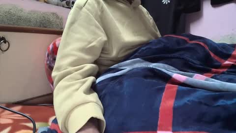 Snapshot of brownie_cake chatting on January 17, 6:44 pm brownie_cake online show from January 17, 6:44 pm