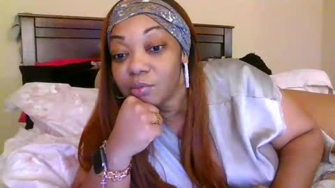 brownroundrenee online show from October 9, 10:13 am