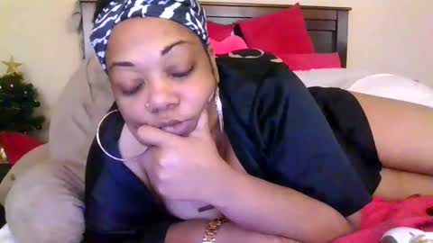 brownroundrenee online show from February 23, 3:42 pm