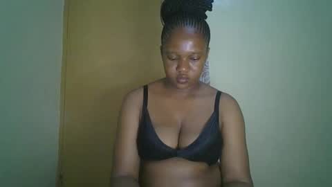 Snapshot of browny_kinky chatting on May 10, 12:38 am pitch online show from May 10, 12:38 am