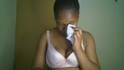 Snapshot of browny_kinky chatting on May 17, 2:53 am pitch online show from May 17, 2:53 am