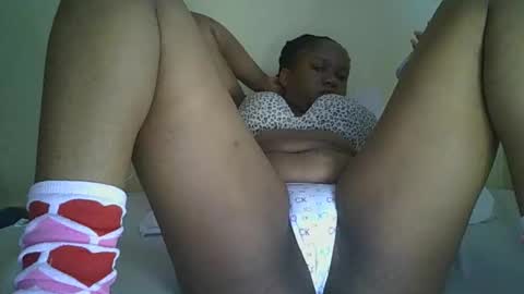 Snapshot of browny_kinky chatting on May 20, 4:18 am pitch online show from May 20, 4:18 am