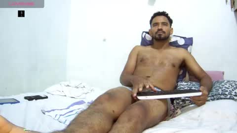 Snapshot of bruce_bigg chatting on July 7, 10:19 am Bruce online show from July 7, 10:19 am